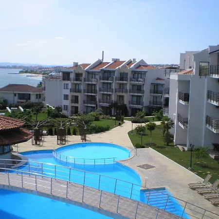 Diamond Apart Complex Guesthouse - Dinevi Marina شقة *