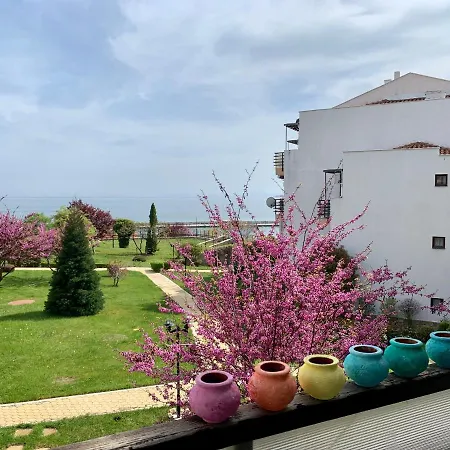 Diamond Apart Complex Guesthouse - Dinevi Marina * سفيتي فلاس