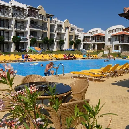 Diamond Apart Complex Guesthouse - Dinevi Marina سفيتي فلاس