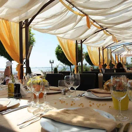 Diamond Apart Complex Guesthouse - Dinevi Marina شقة *